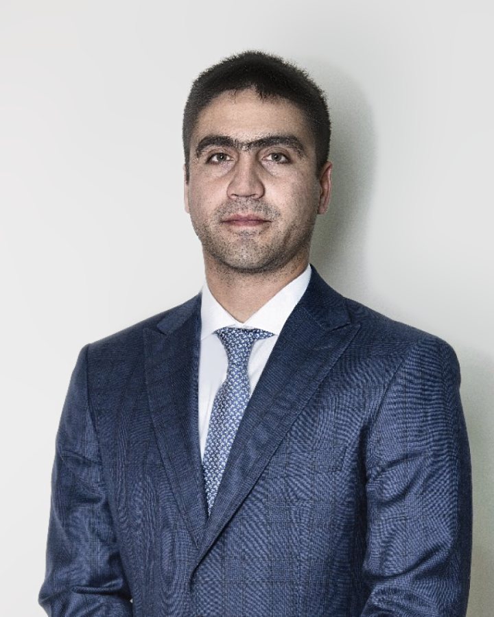 Retrato de Oscar Eugenín, abogado de DVN Abogados