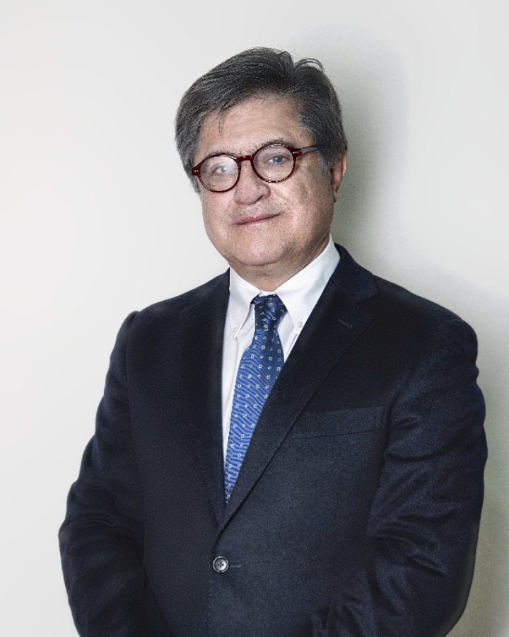 Retrato de Julio Navarro, abogado de DVN Abogados