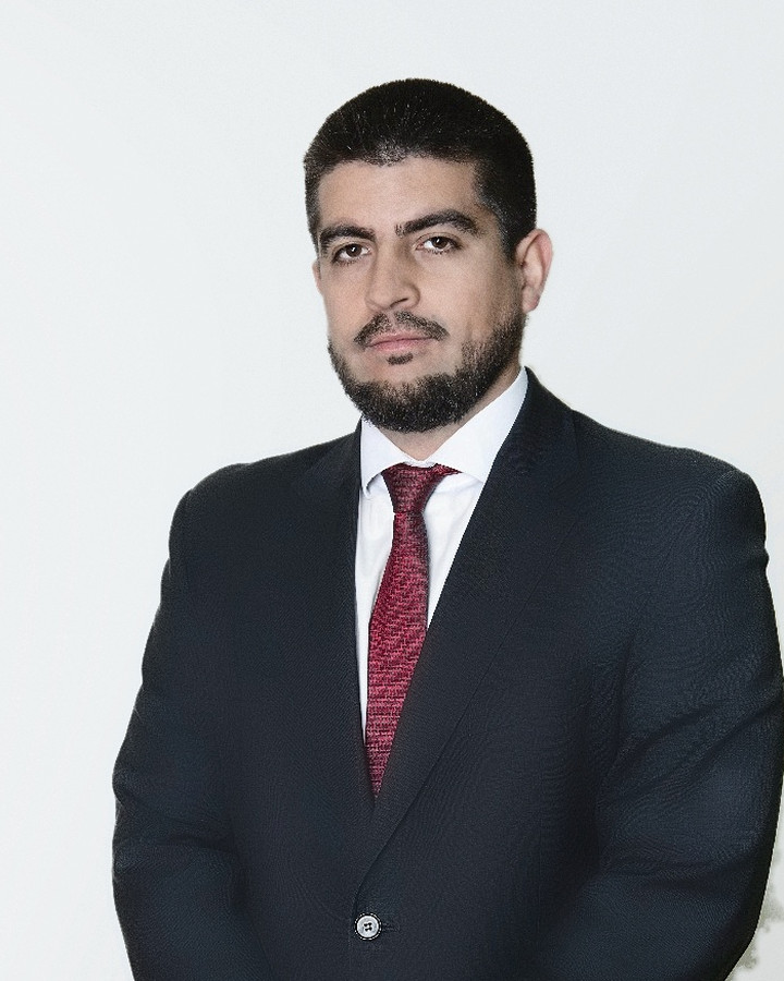 Retrato de Diego Vidal Navarro, abogado fundador de DVN Abogados