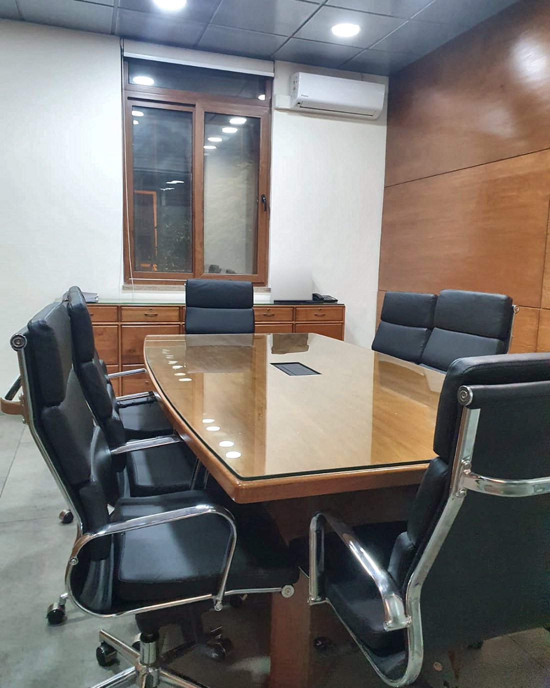 Sala de reuniones de DVN Abogados, Ahumada 312, Santiago